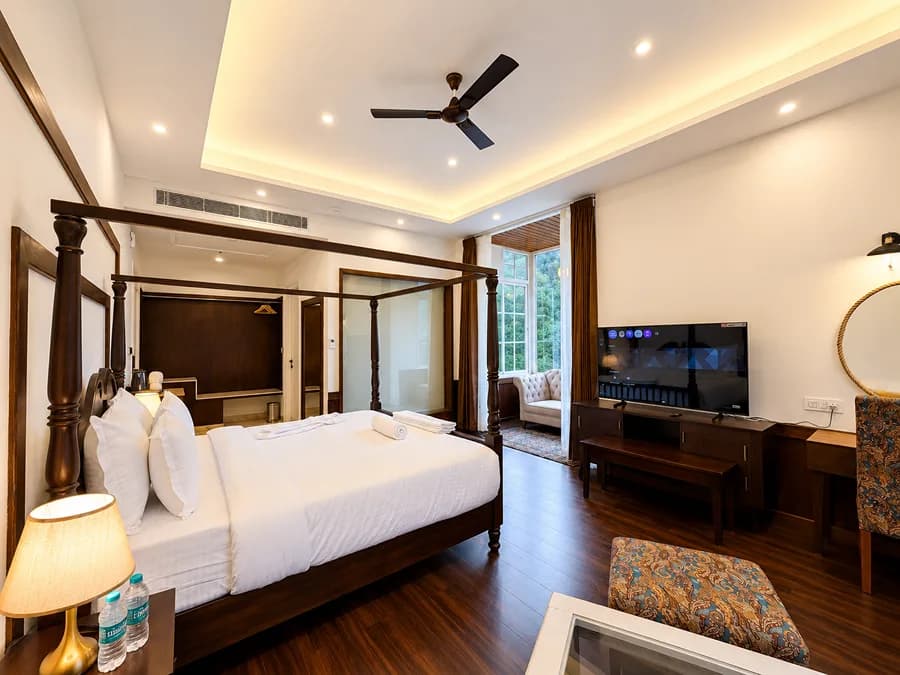 Honeymoon Suite — photo 1