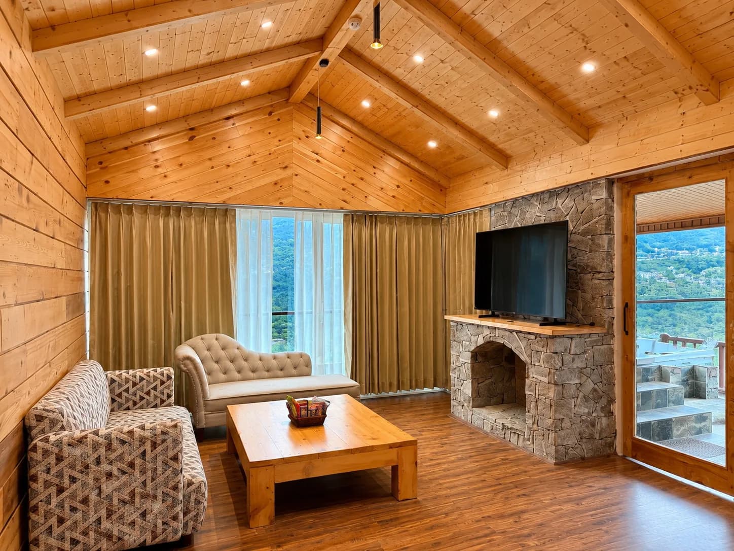 The Himalayan Chester Suite — photo 15