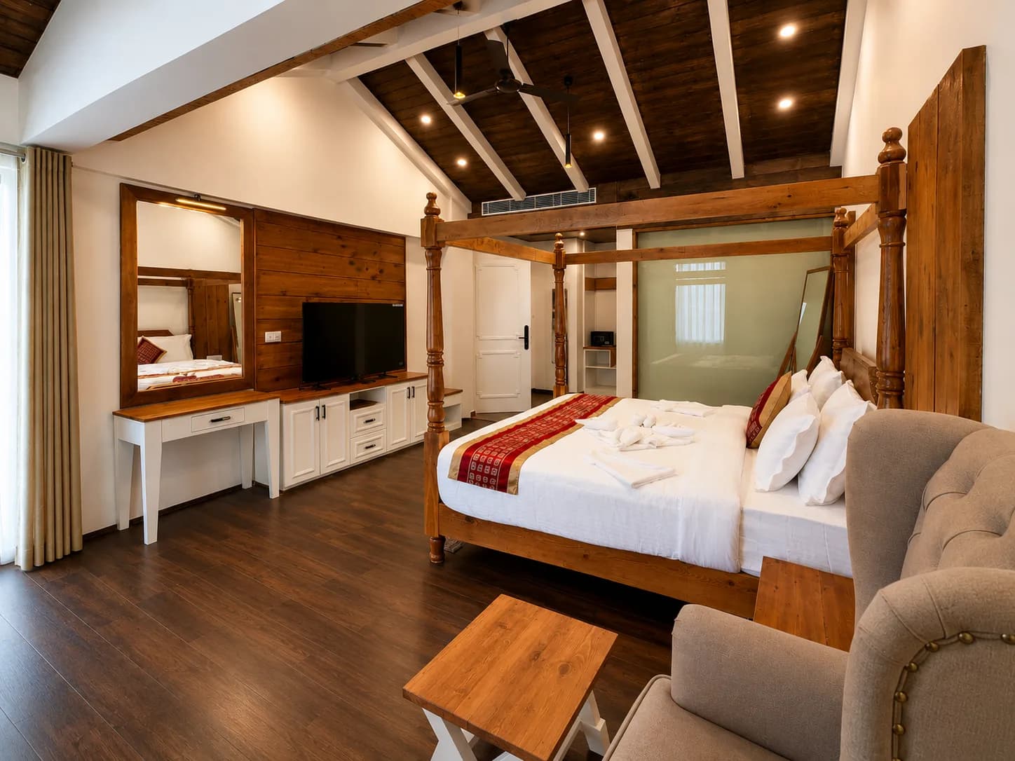 The Himalayan Chester Suite — photo 16
